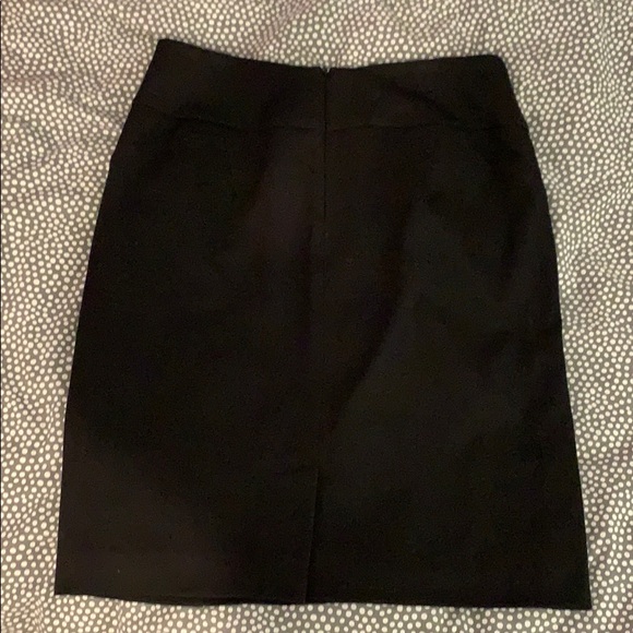Black suit style skirt - Picture 2 of 4